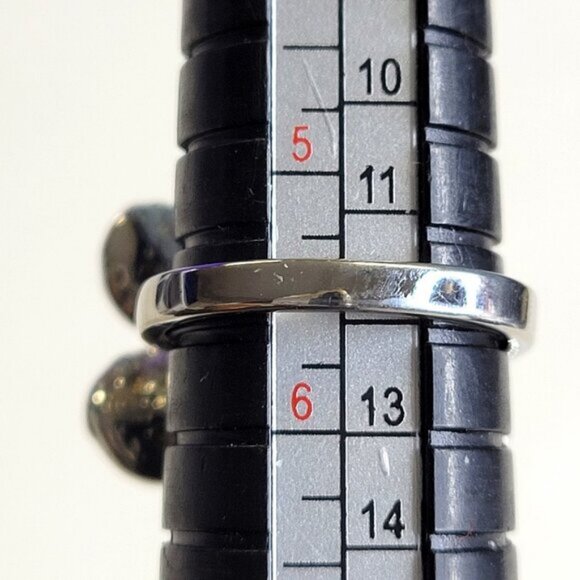 Genuine White Pearl and Swaroski Flower Ring Size 5.5 - Picture 3 of 7